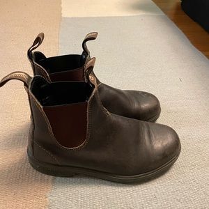 Blundstone boots, dark brown, well taken care of. Size 39